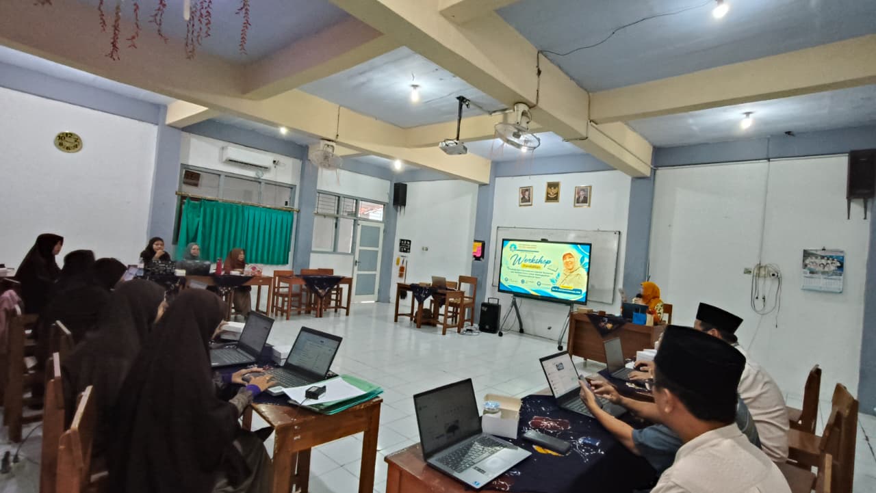 Tingkatkan Profesionalisme, SMP Boarding School Putra Harapan Gelar Workshop Literasi Numerasi dan Refleksi Guru