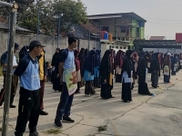 Outbond Guru dan Karyawan